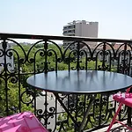 Odessa Montparnasse 2*