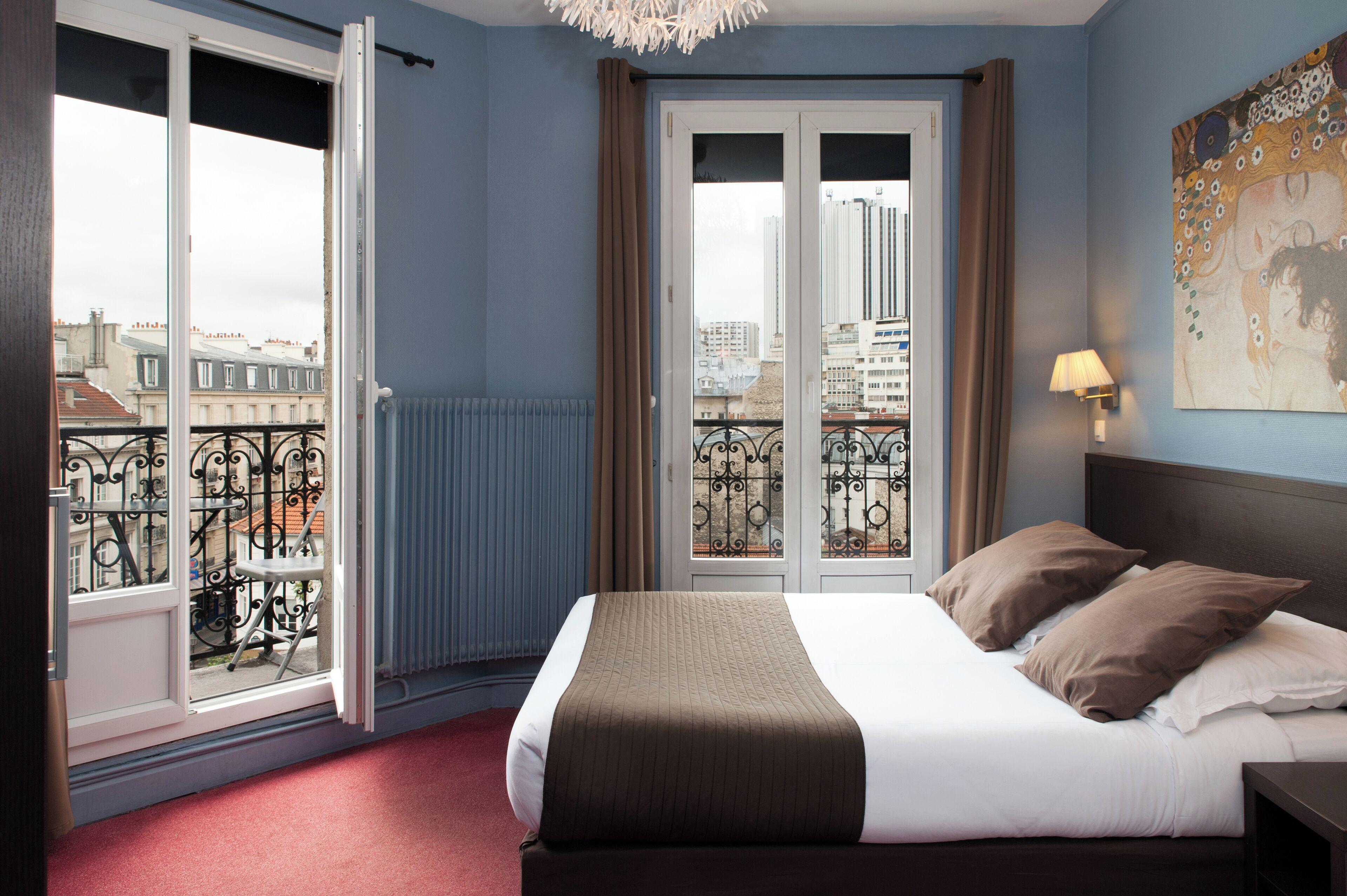 Odessa Montparnasse Hotel